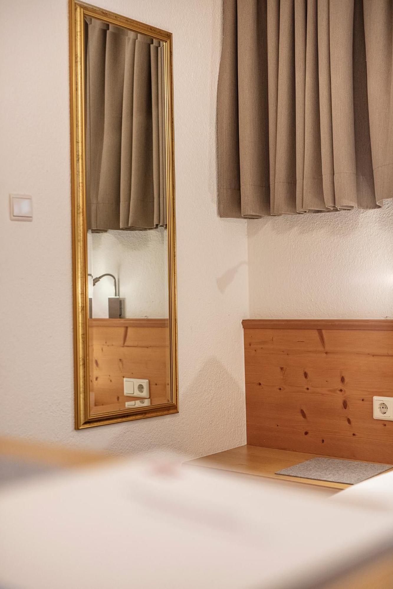 Gustls Ferienhaeusl Apartment Solden Bagian luar foto