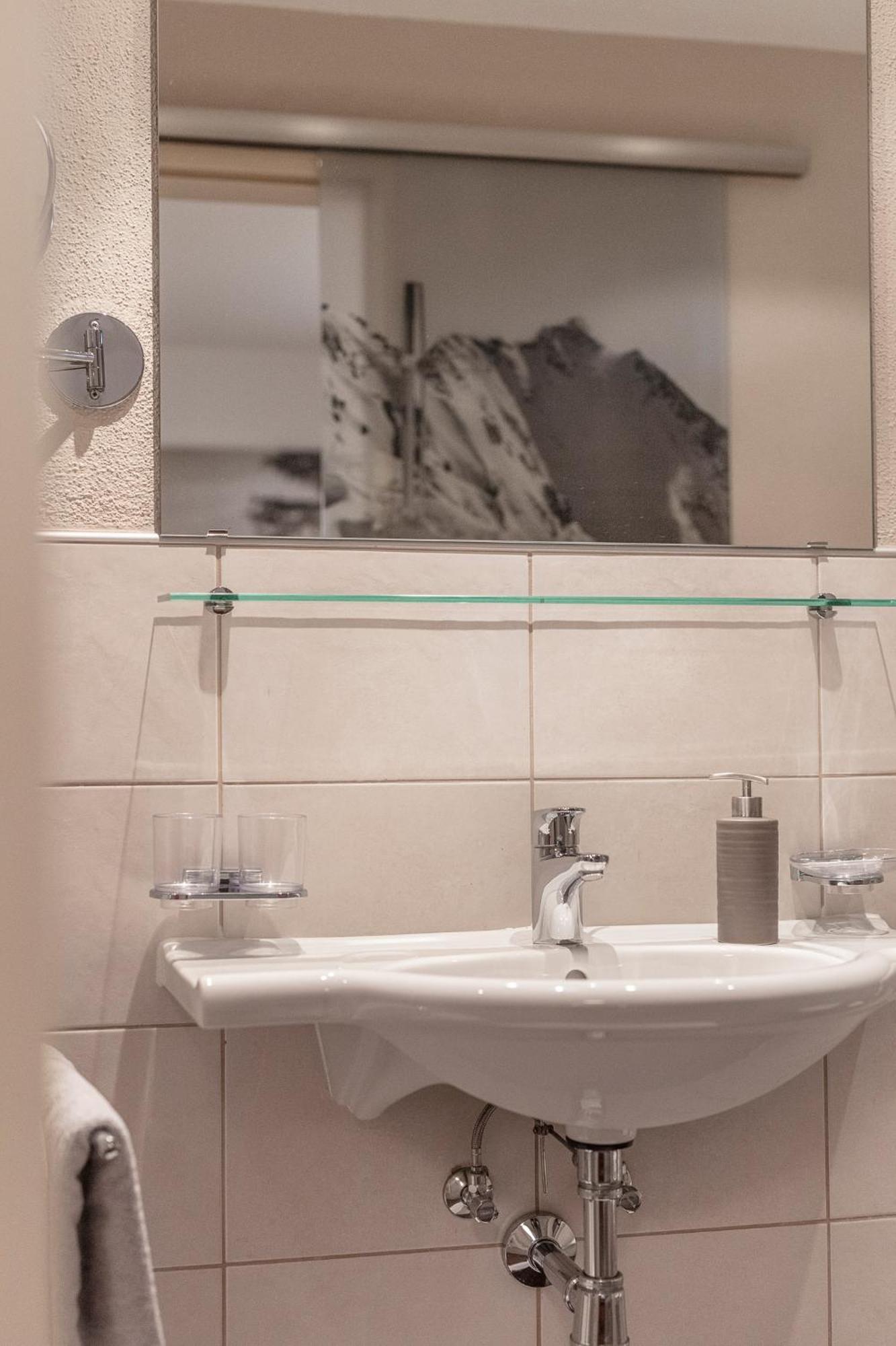 Gustls Ferienhaeusl Apartment Solden Bagian luar foto