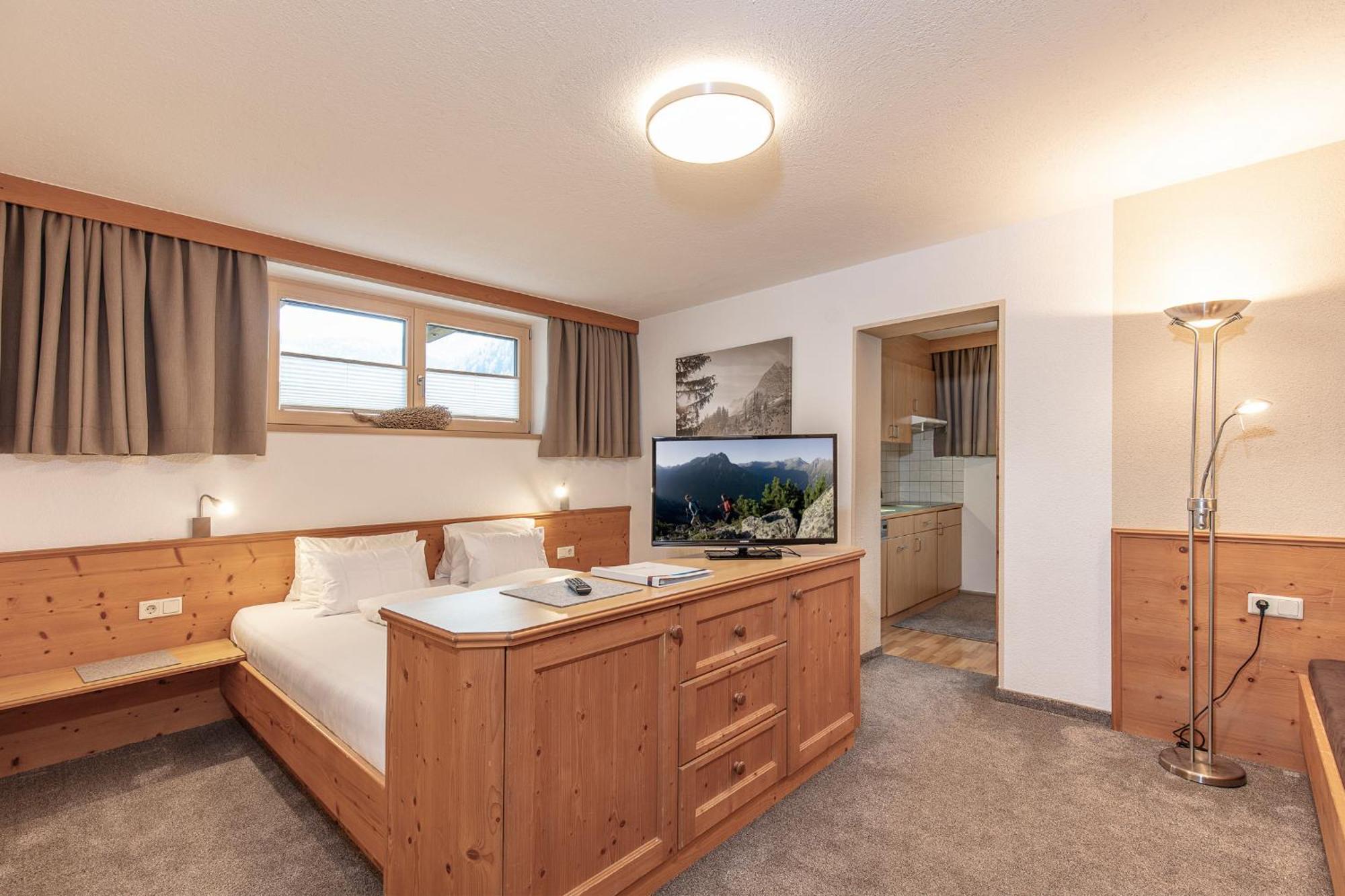 Gustls Ferienhaeusl Apartment Solden Bagian luar foto